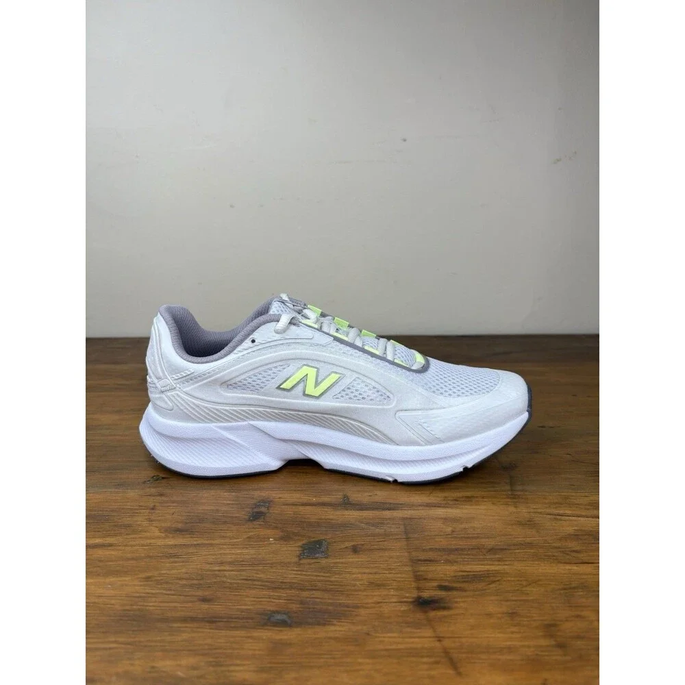 New Balance CTLYST Women’s 8.5 Shoes Sea Salt Truffle White Training Gym Walking